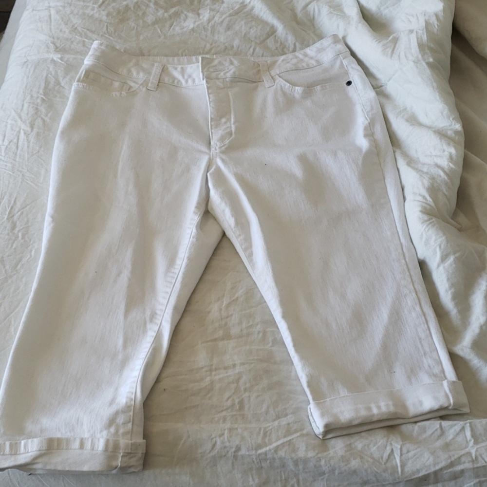 Womens Capris